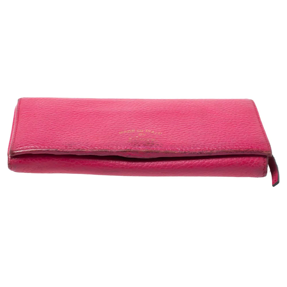 Gucci Magenta Leather Swing Continental Wallet..